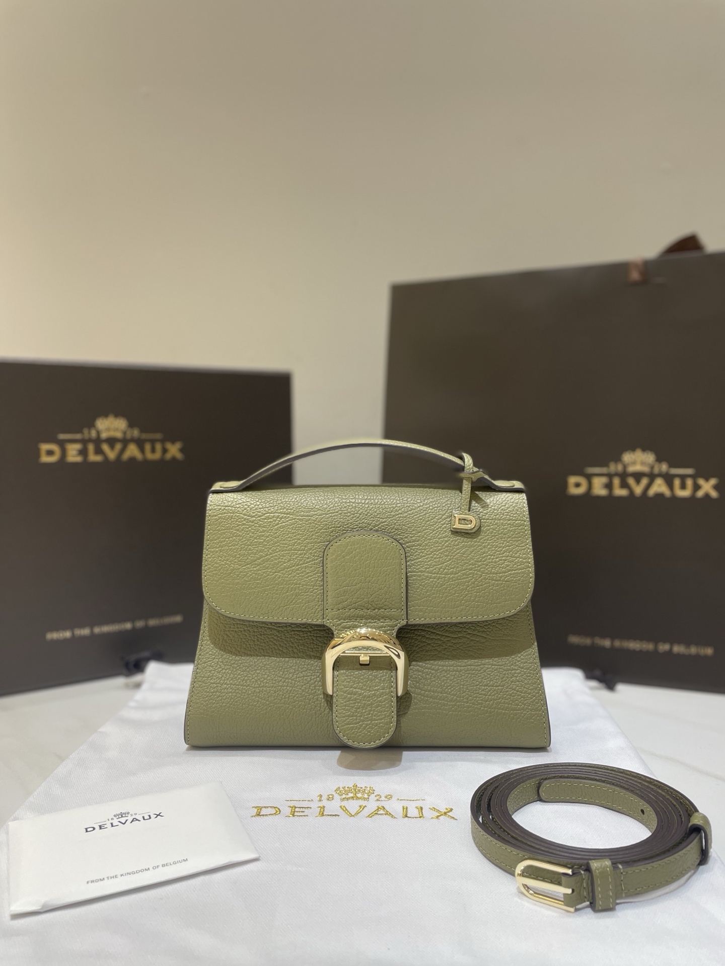 1:1 Replica LV bag Delvaux Tempo — Premium Replica