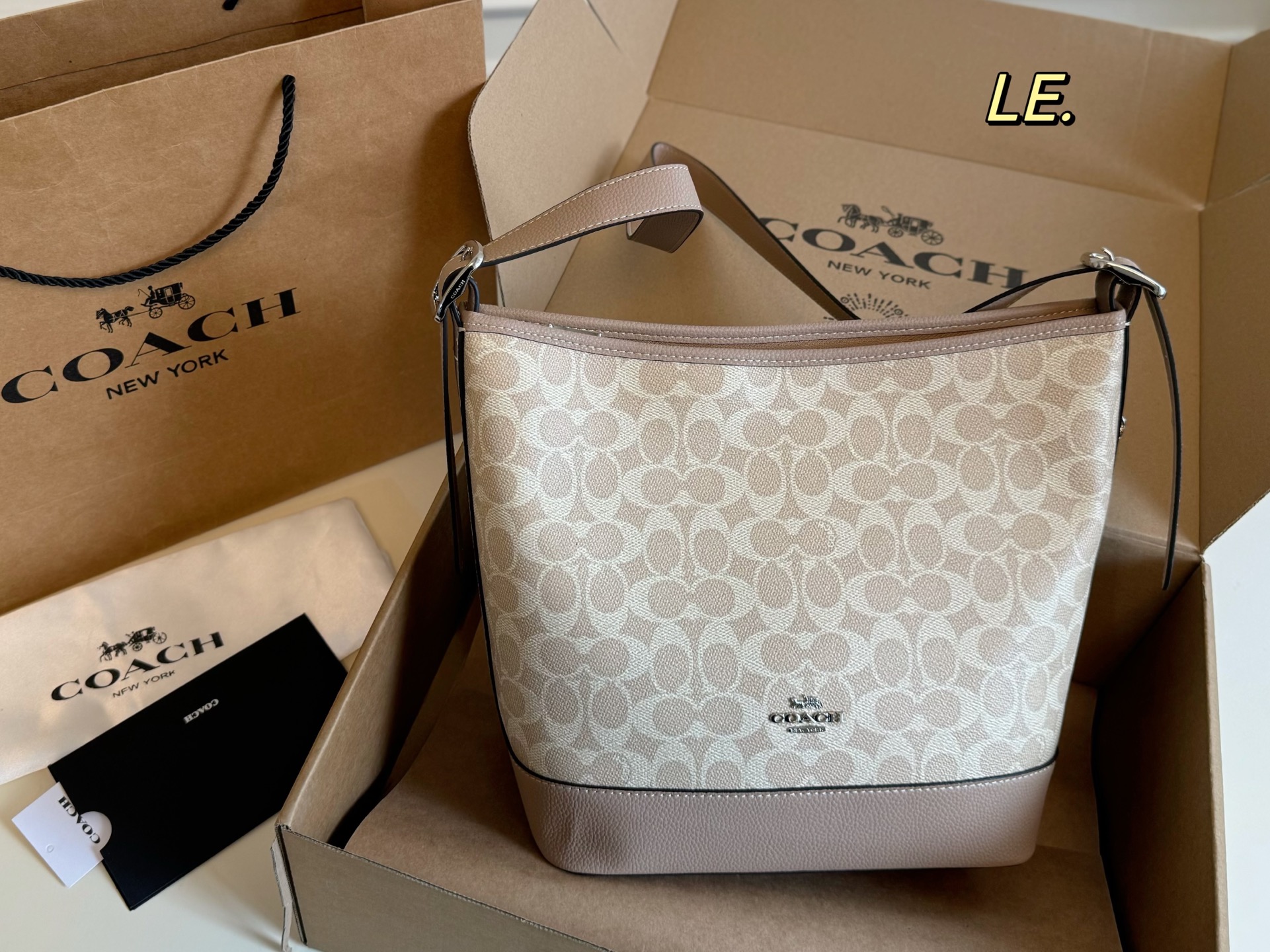 1:1 Replica COACH bag airplane box) — AAA Quality Replica