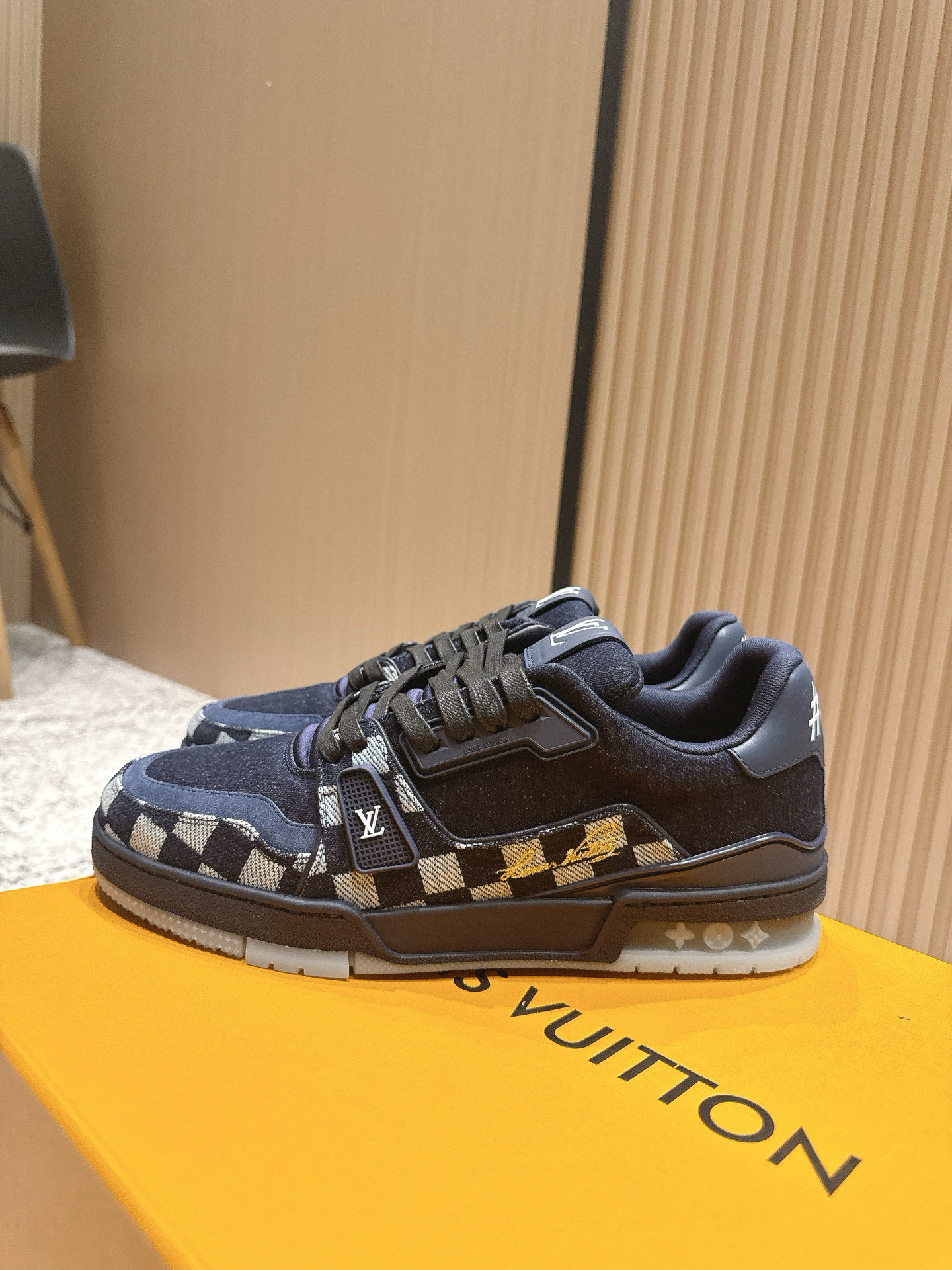 1:1 Replica Louis Vuitton shoe Untitled — AAA Quality Replica