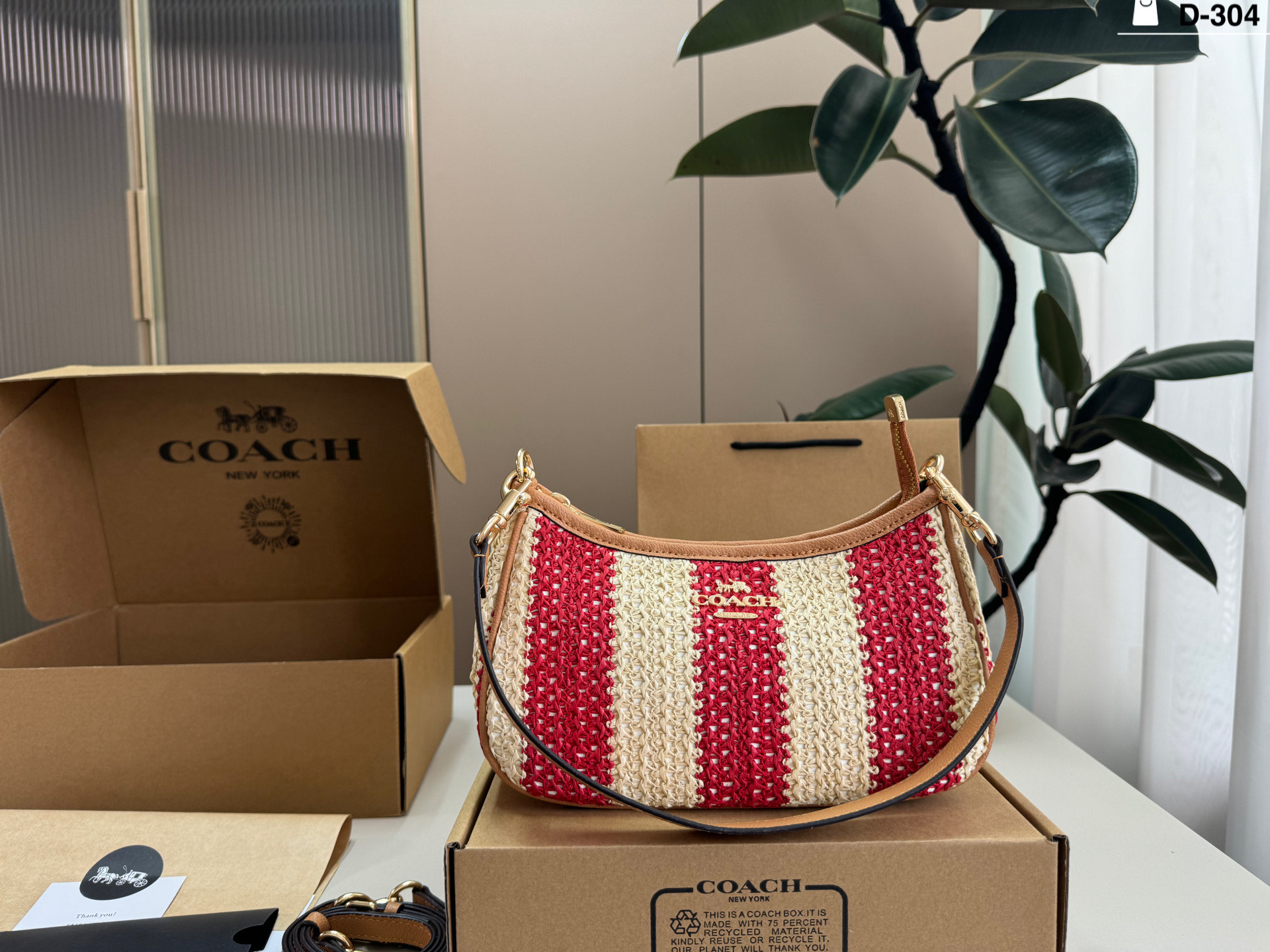 1:1 Replica COACH bag — Premium Replica