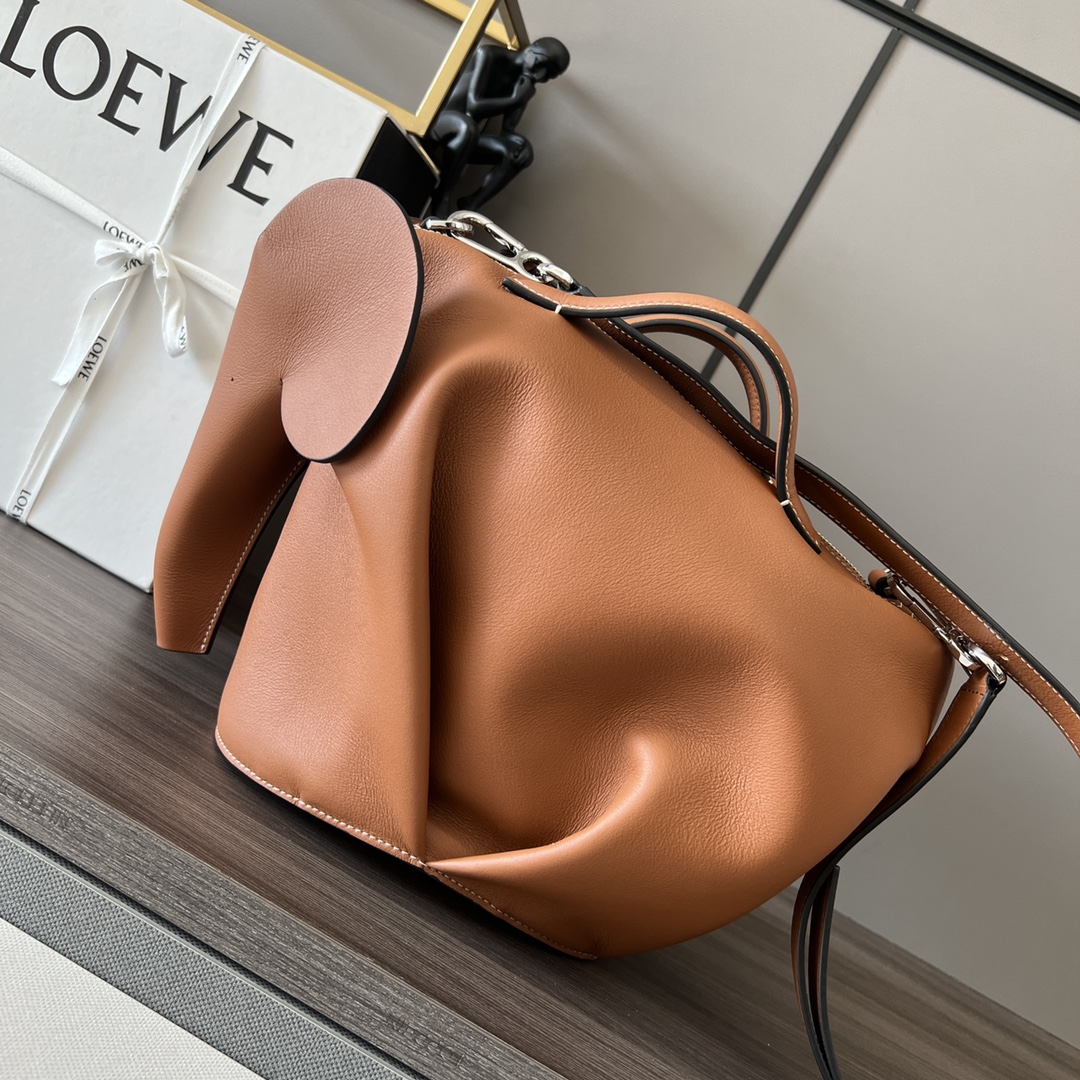 1:1 Replica LOEWE bag Premium — AAA Quality Replica
