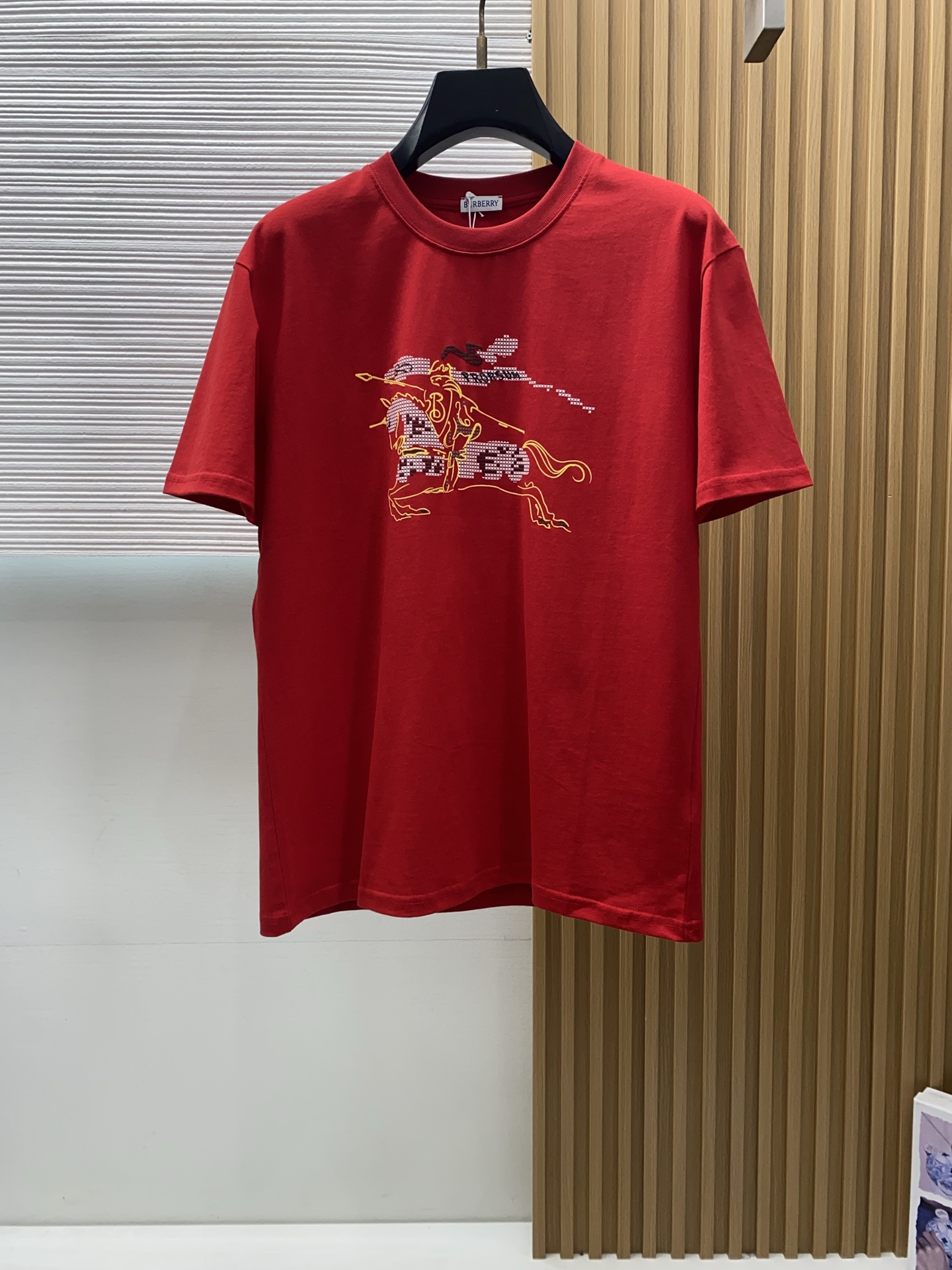 1:1 Replica Burberry men SS Men's T — Premium Replica