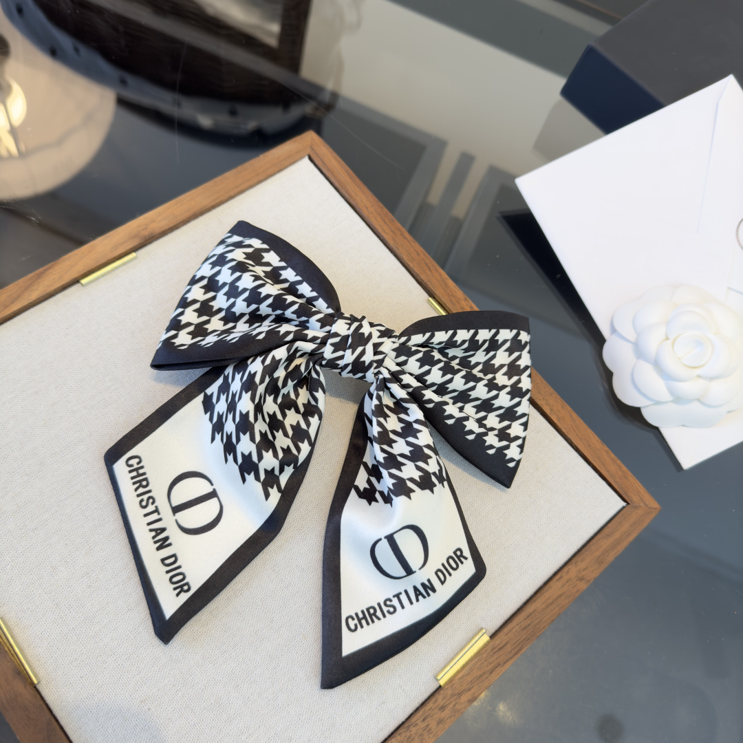 1:1 Replica Dior Jewelry ¥ — Premium Replica