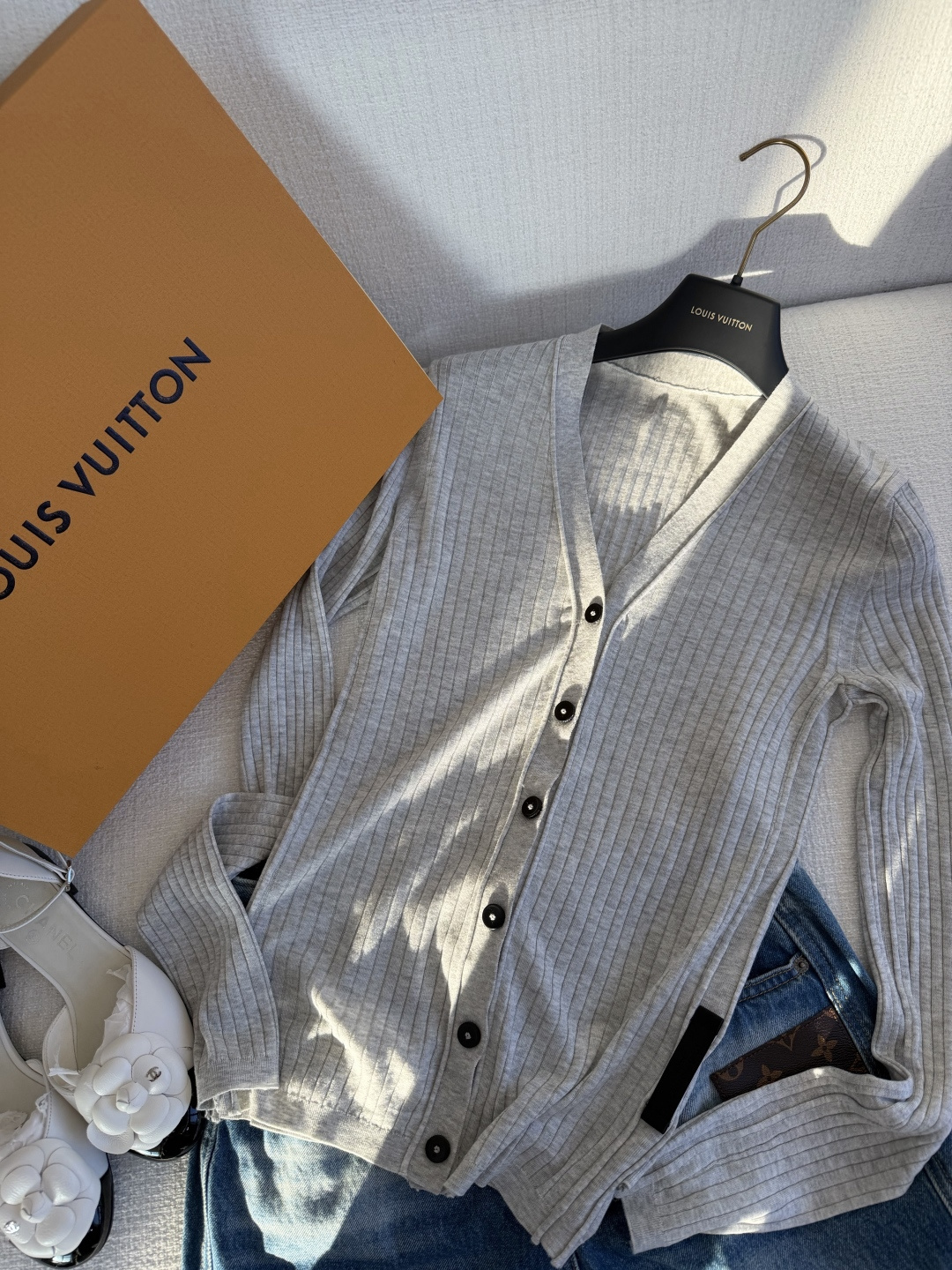 1:1 Replica LV Women 𝐋𝐯 𝟐𝟔 - Top version — AAA Quality Replica