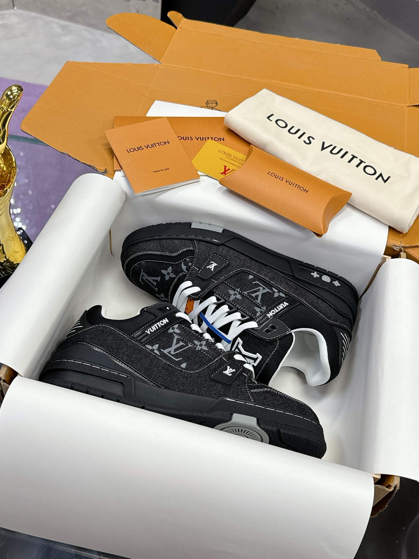 1:1 Replica Louis Vuitton shoe Louis Vuitton trainer — AAA Quality Replica