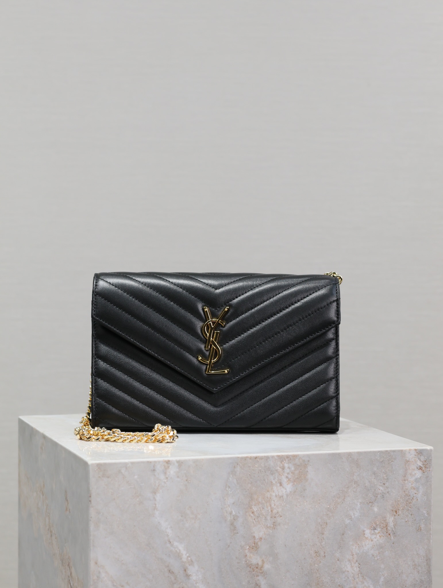 1:1 Replica YSL bag Black — Premium Replica