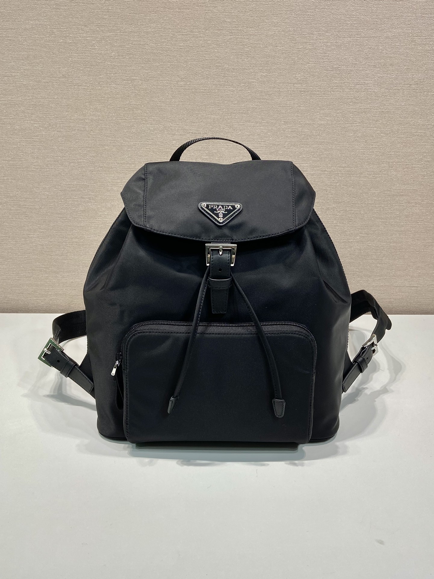 1:1 Replica PRADA bag Middle-hand backpack 1 BZ832 New — AAA Quality Replica