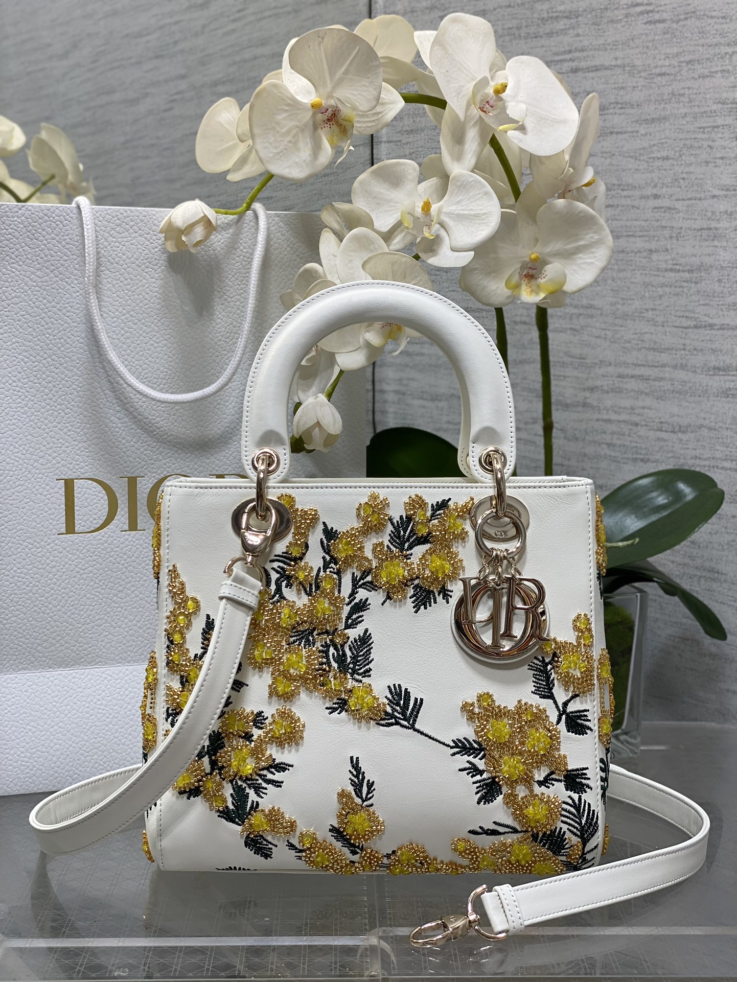 1:1 Replica Dior bag 𝐋𝐚𝐝𝐲Five grid limited edition beads — AAA Quality Replica