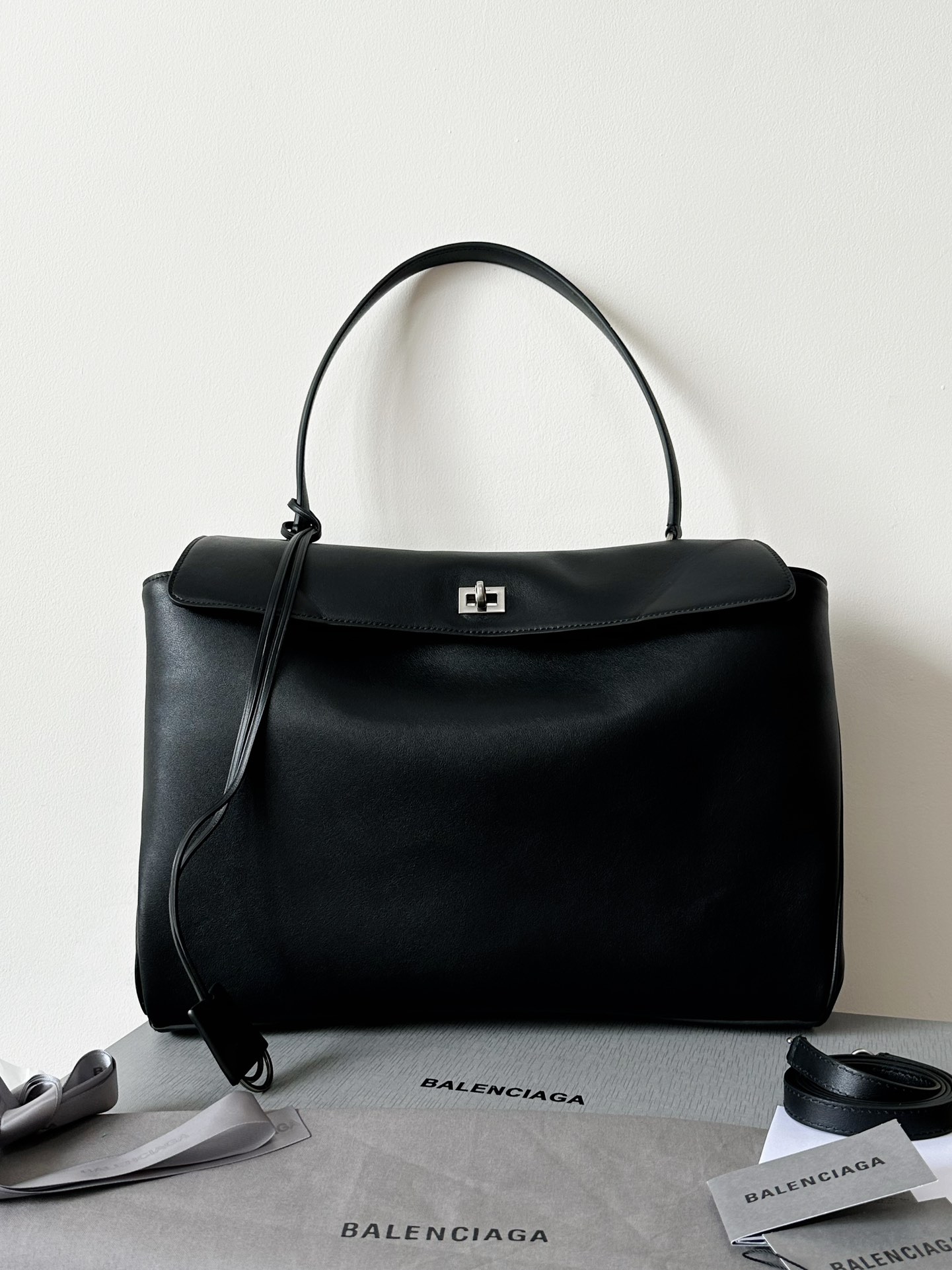 1:1 Replica Balenciaga bag BAL — 1:1 Replica