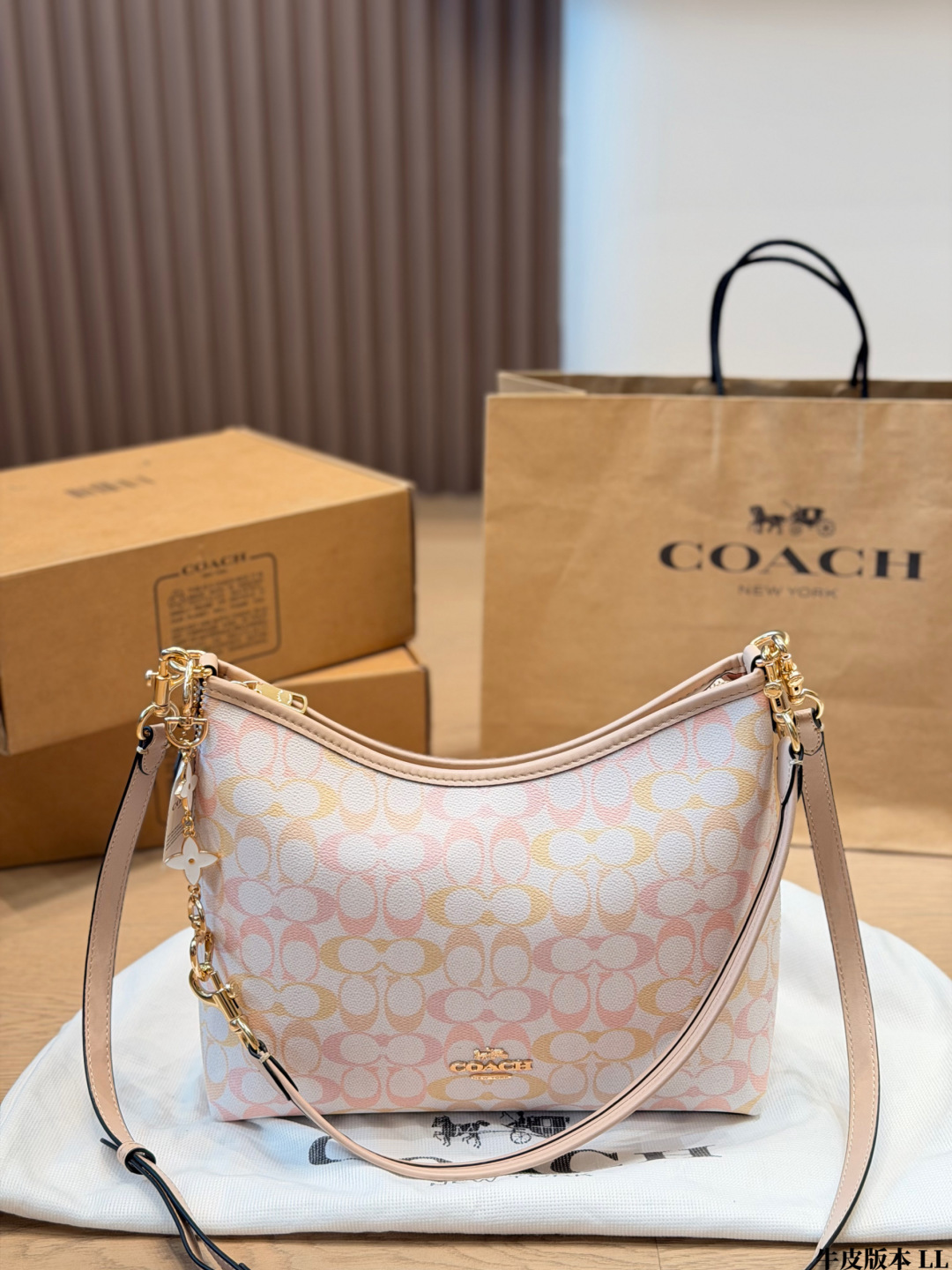 1:1 Replica COACH bag COACH Laurel — Premium Replica
