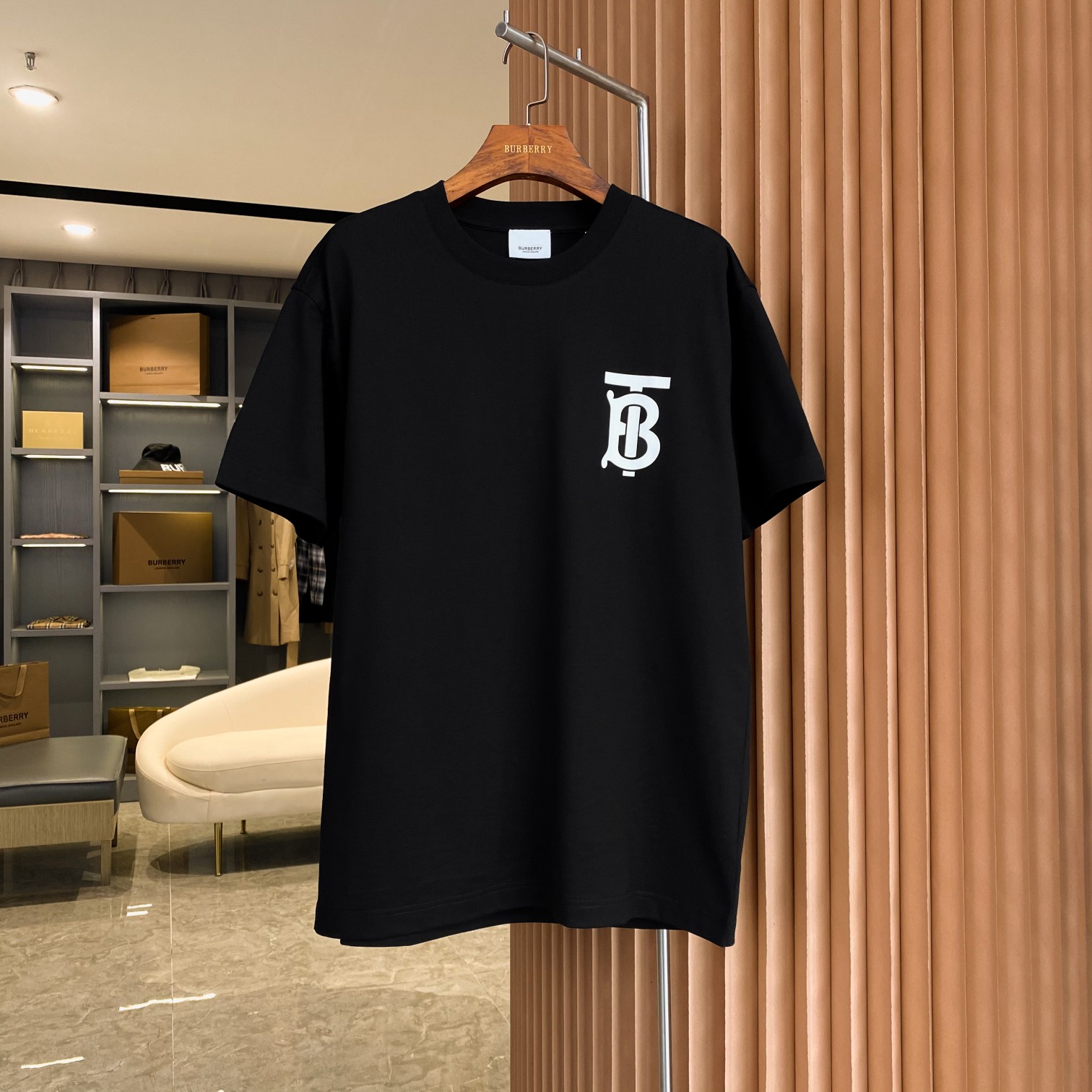 1:1 Replica Burberry men BBR tb T — AAA Quality Replica