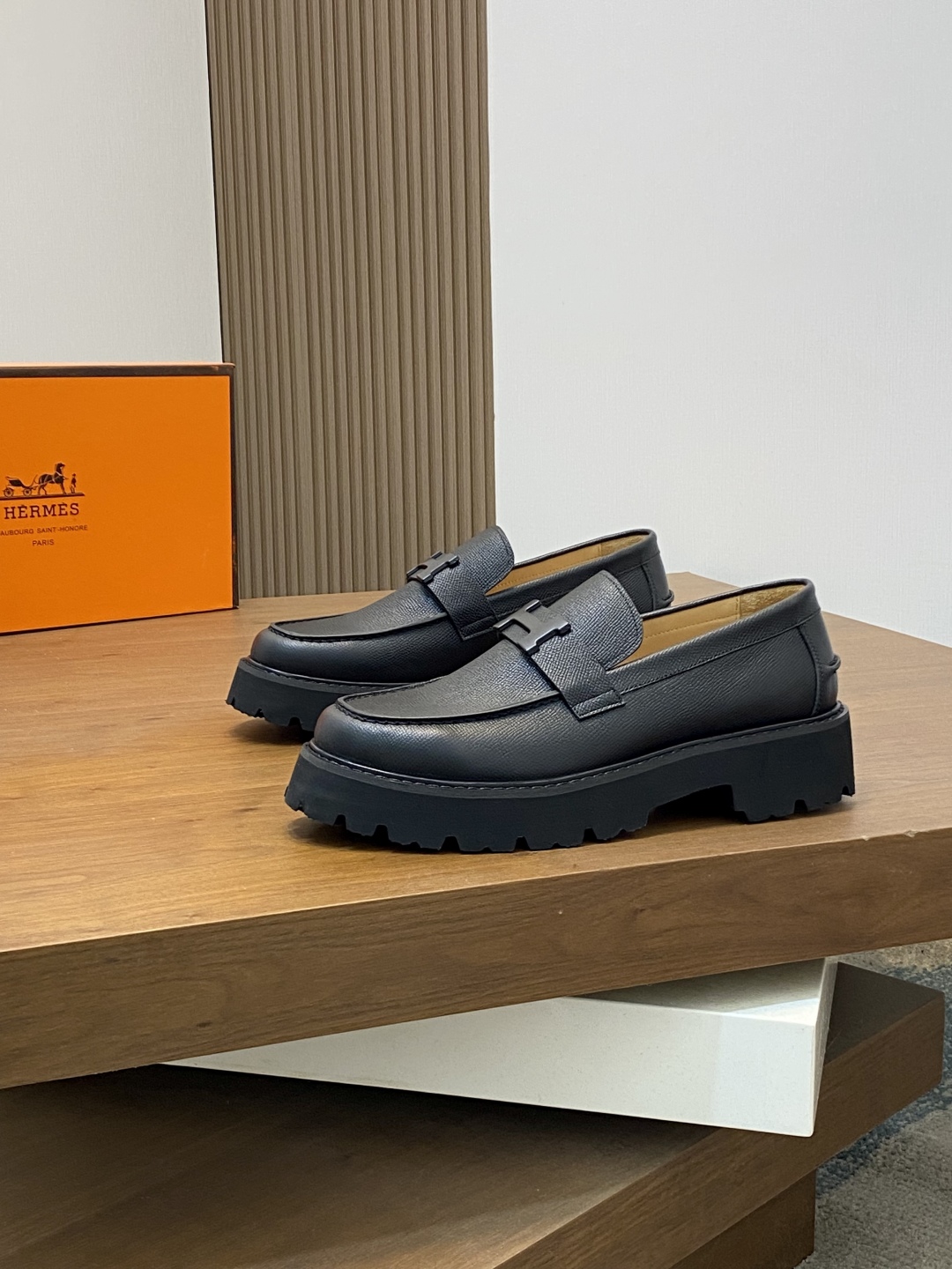 1:1 Replica Hermes shoe HERMES/Hermes GAME — Premium Replica