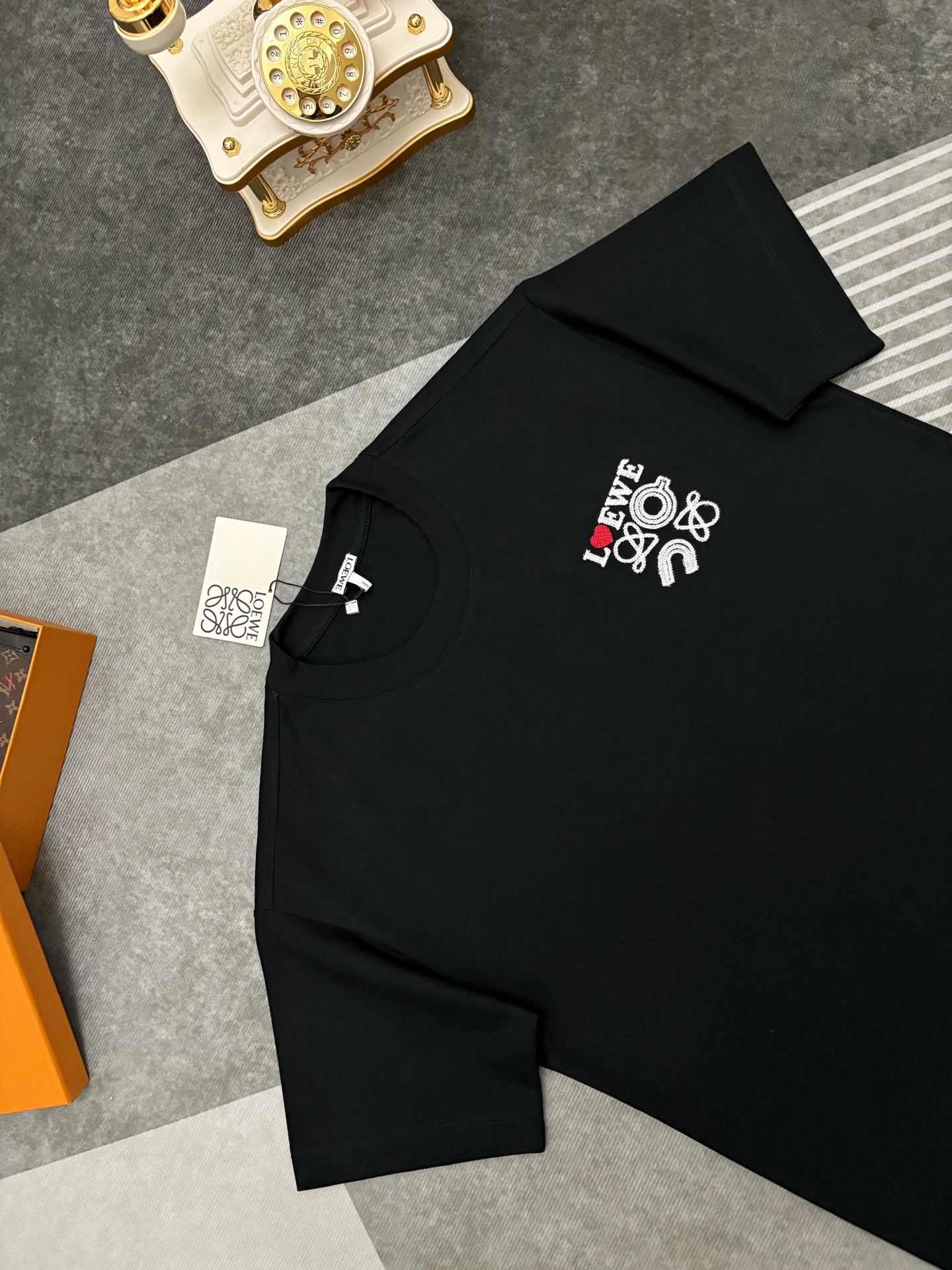 1:1 Replica Loewe men LOEWE T — Premium Replica