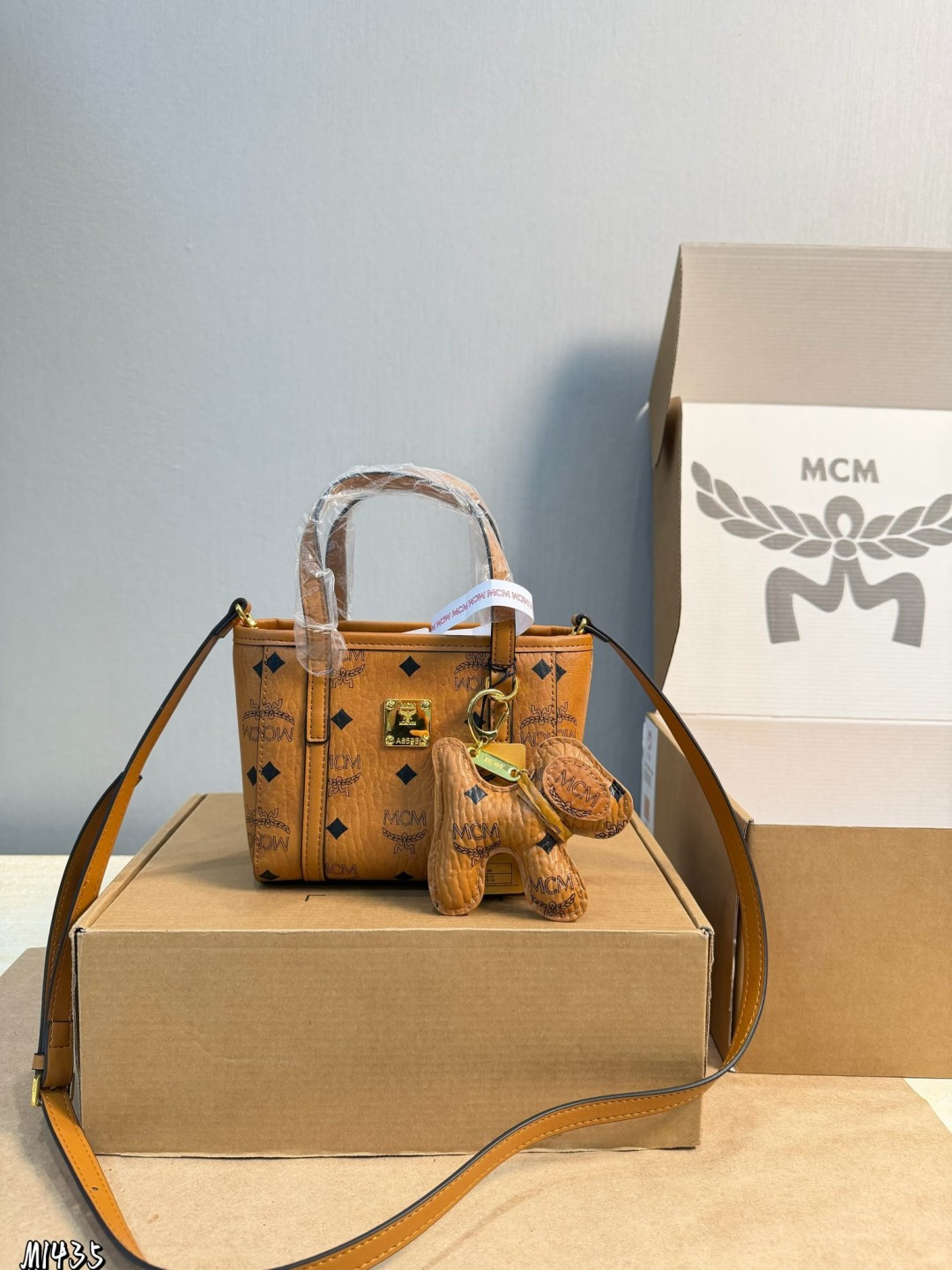 1:1 Replica MCM bag Gift box packaging) — AAA Quality Replica — photo 5