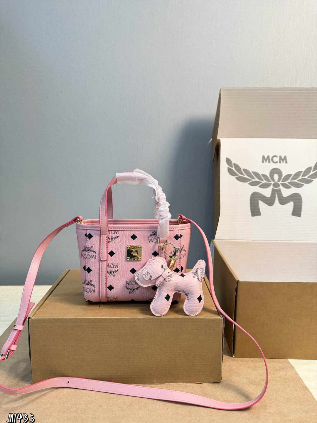 1:1 Replica MCM bag Gift box packaging) — AAA Quality Replica