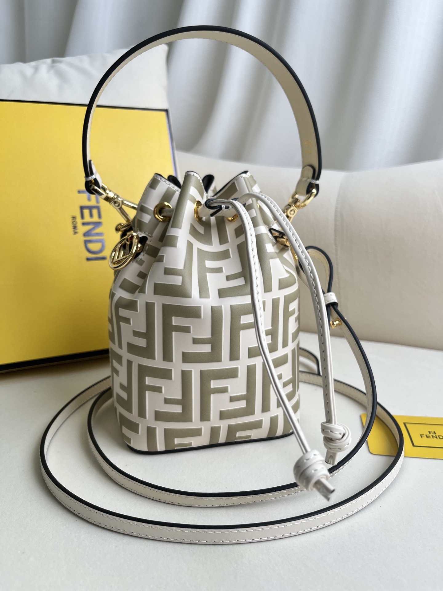 1:1 Replica Fendi bag Premium — 1:1 Replica