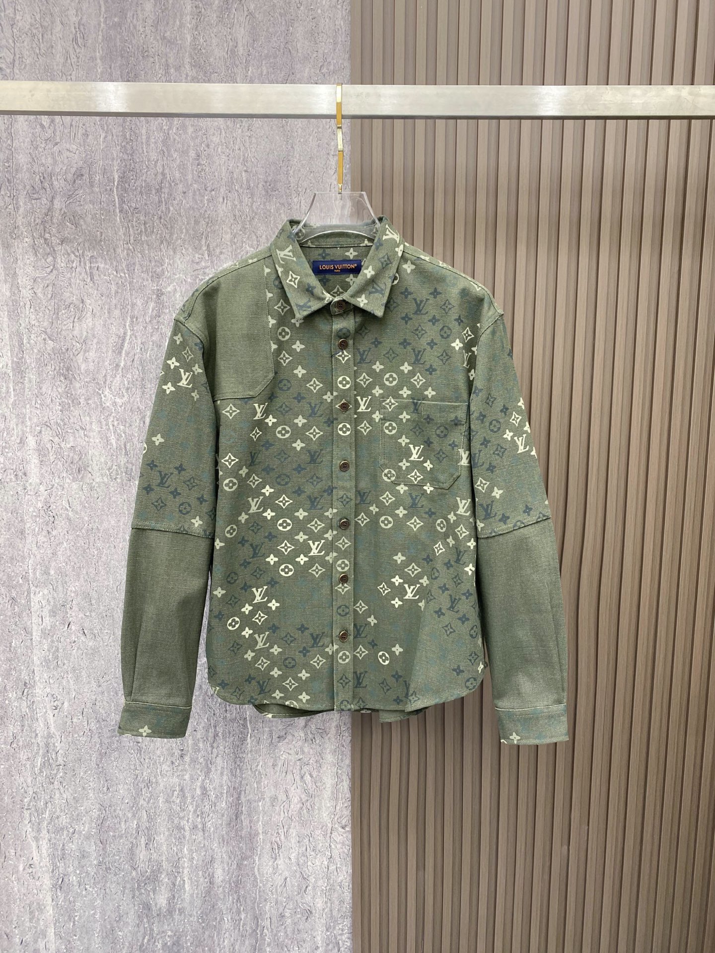 1:1 Replica LV men LV 2026ss — Premium Replica