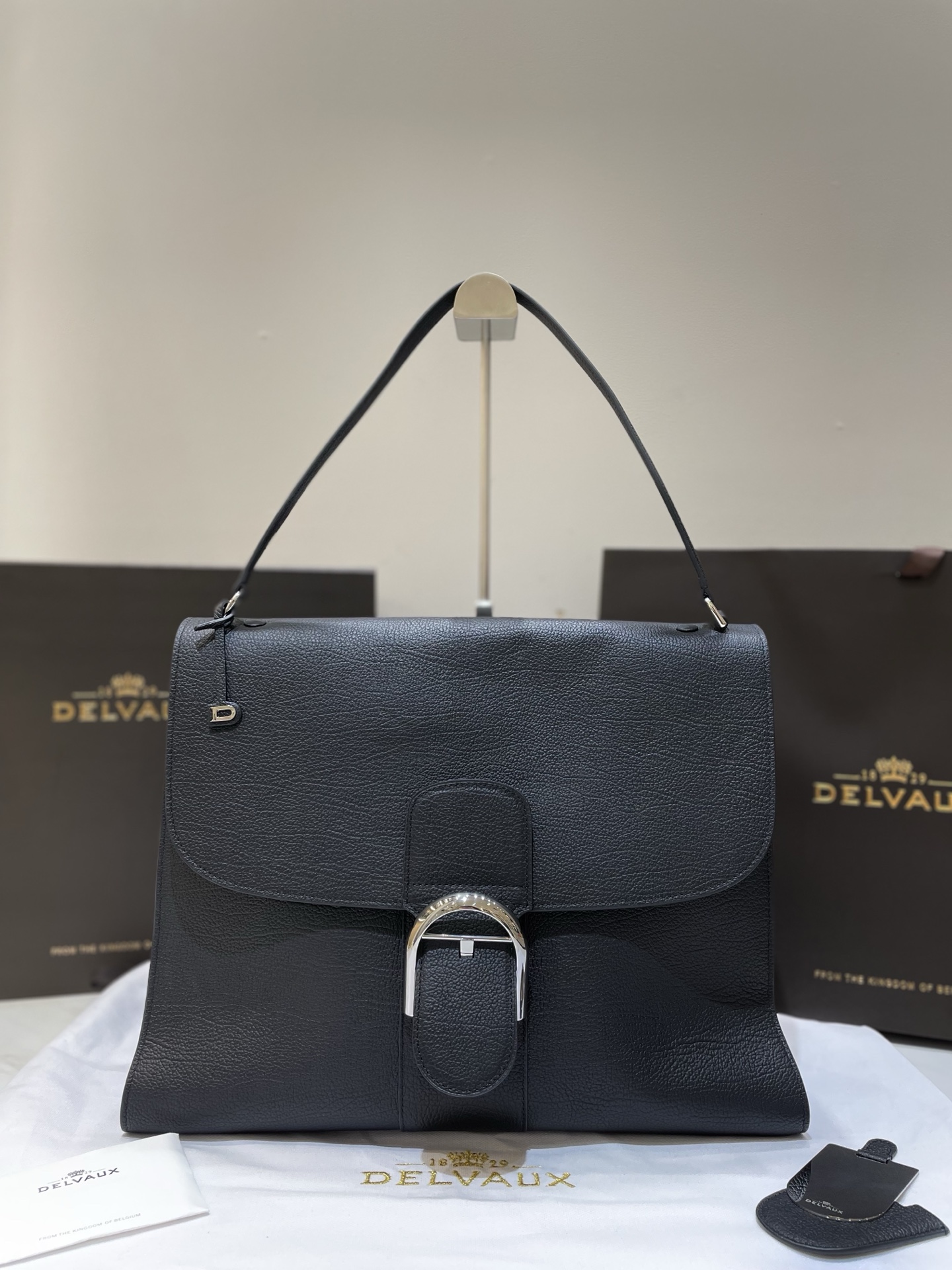 1:1 Replica LV bag Delvaux Tempo — AAA Quality Replica