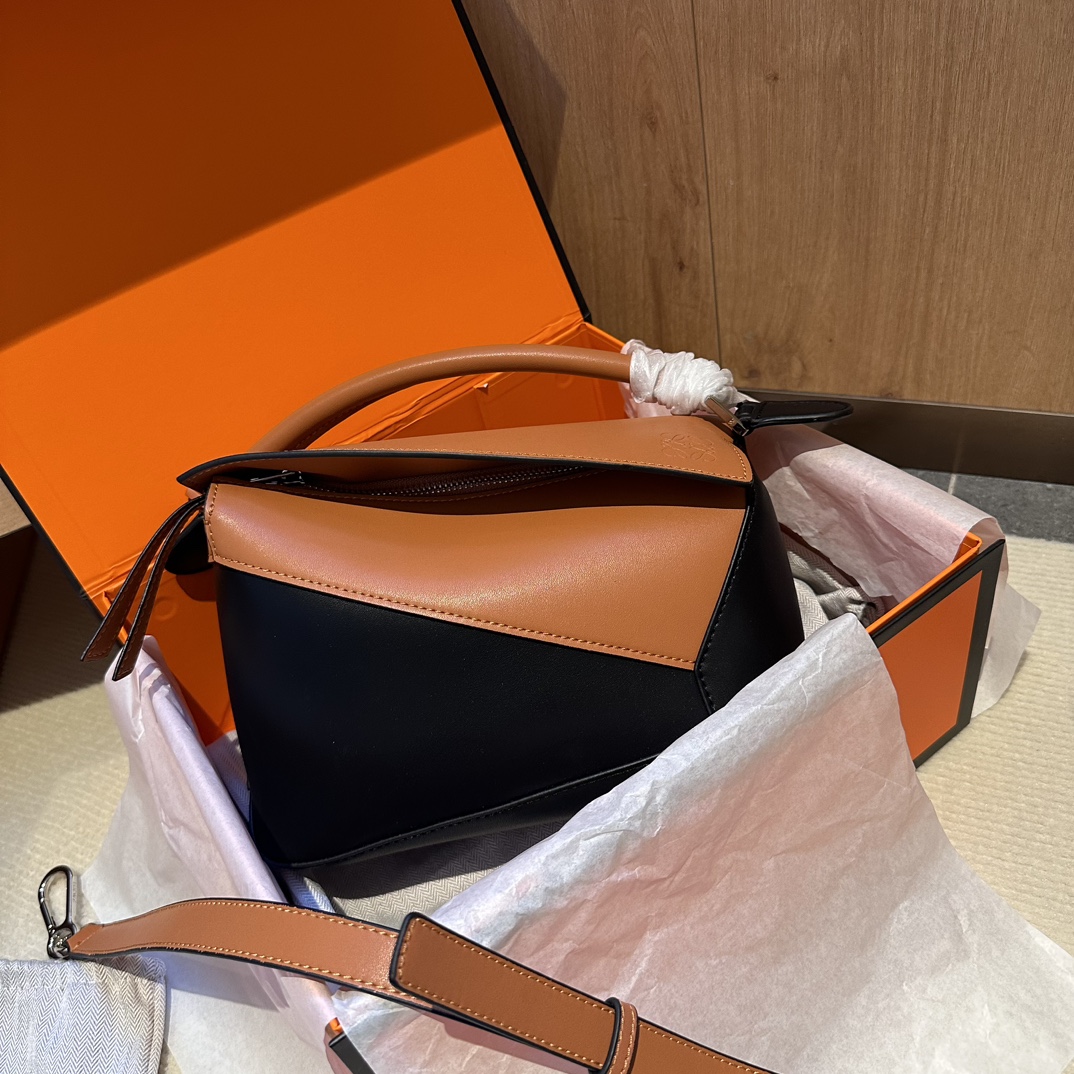 1:1 Replica LOEWE bag Loewe Puzzle — AAA Quality Replica