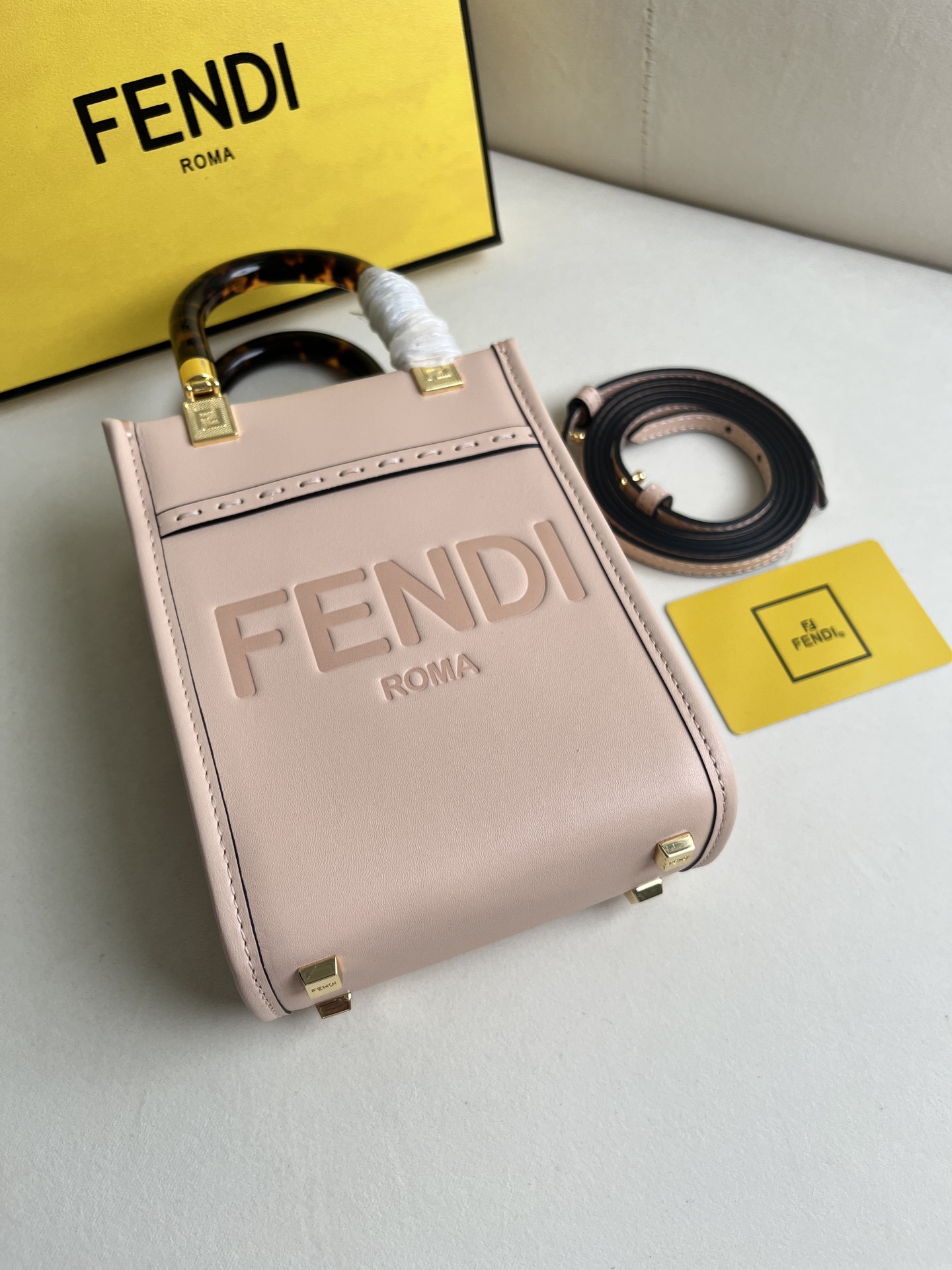 1:1 Replica Fendi bag Premium — AAA Quality Replica